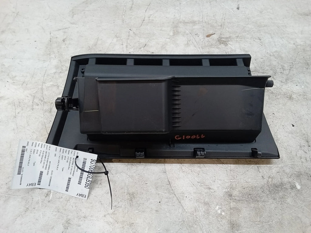 Pre-Owned 19 Ford F150 Glove Box  (Good)