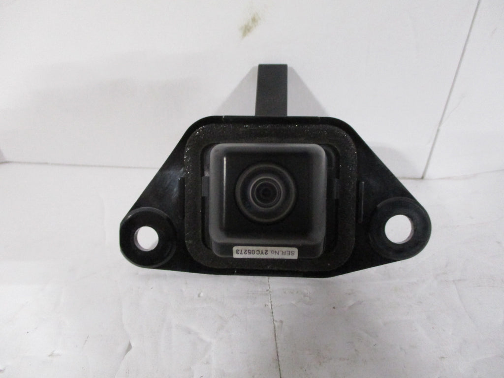 Pre-Owned 09 10 11 12 13 Toyota Highlander Rear View Backup Camera Liftgate Mounted  (Good)