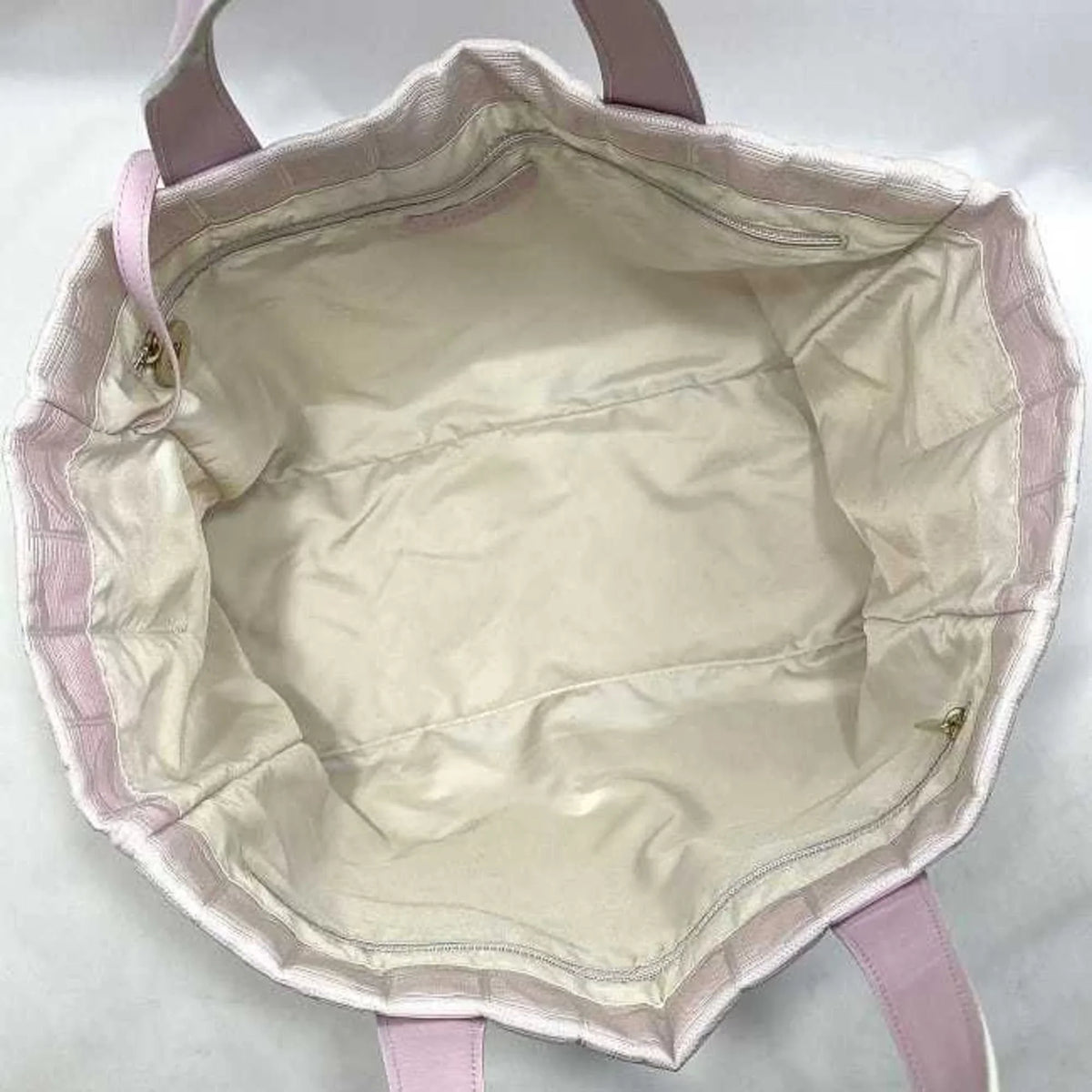 Pre-Owned Chanel  Pink New Line A15991 Nylon Leather 8216800  Coco Mark Tra Ladies (Good)