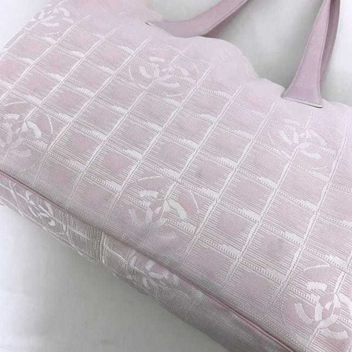 Pre-Owned Chanel  Pink New Line A15991 Nylon Leather 8216800  Coco Mark Tra Ladies (Good)