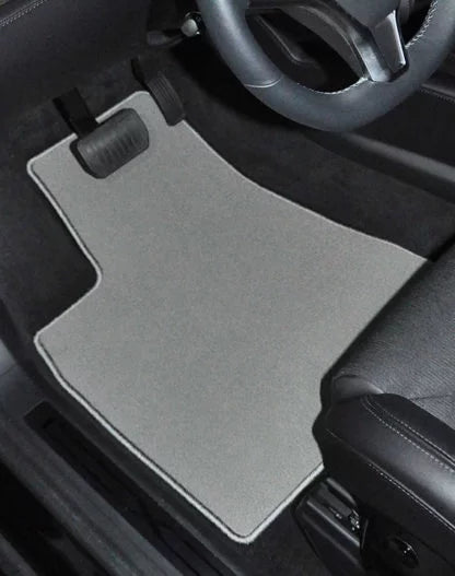 Ford Explorer Grey Classic Carpet Car Mats / Floor Mats, Custom Fit for 2006, 2007, 2008, 2009, 2010 - Medium Trunk / Cargo Mat with Rear Seat Down